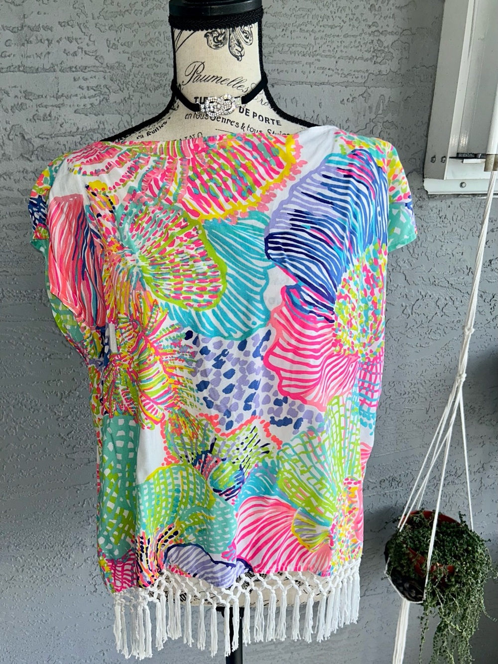 Preppy, Nautical Resort Coastal Lilly Pulitzer Neon Floral Fringe Hem Tunic Top